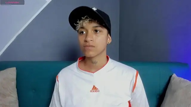 Dominick jones online show from March 7, 7:38 pm