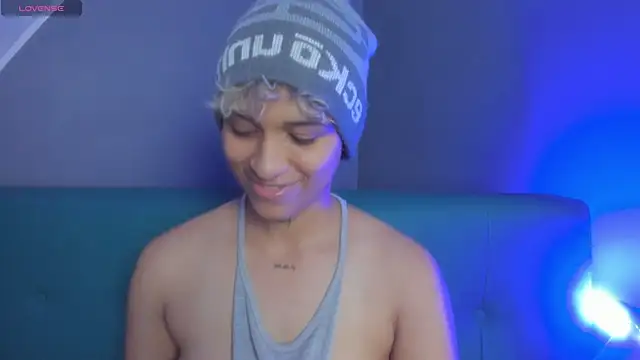 Dominick jones online show from March 9, 1:25 am