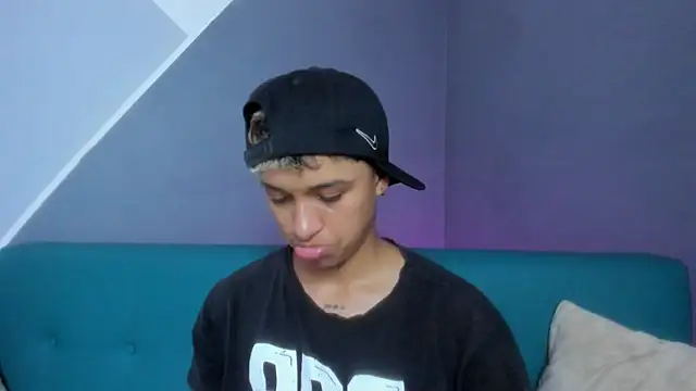 Dominick jones online show from March 19, 6:23 pm