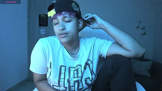 Dominick jones online show from September 26, 4:27 am