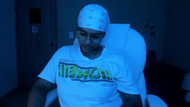 Dominick jones online show from October 4, 11:58 pm