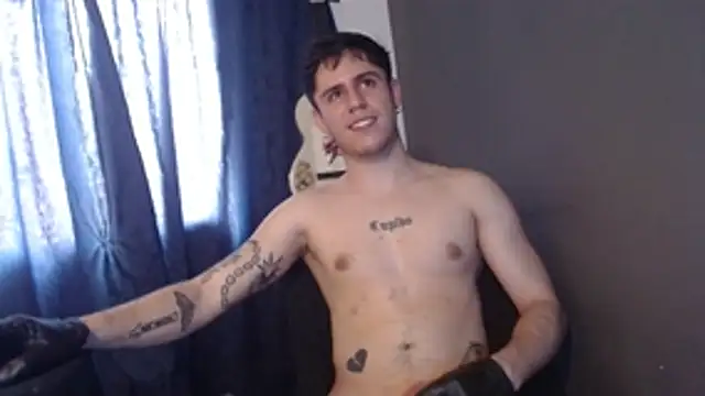 Snapshot of Antonello_Vannucci chatting on January 5, 5:49 pm Antonello Vannucci online show from January 5, 5:49 pm