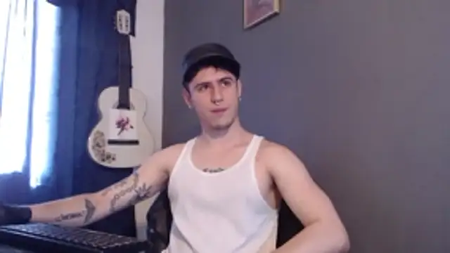 Snapshot of Antonello_Vannucci chatting on January 10, 3:58 pm Antonello Vannucci online show from January 10, 3:58 pm