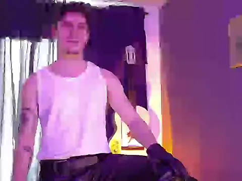 Snapshot of Antonello_Vannucci chatting on February 27, 3:56 pm Antonello Vannucci online show from February 27, 3:56 pm