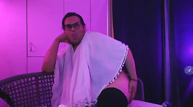 NikkelSofia online show from December 18, 12:54 am