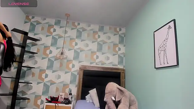 Snapshot of ARYAMORGAN1 chatting on February 7, 12:17 pm ARYAMORGAN1 online show from February 7, 12:17 pm