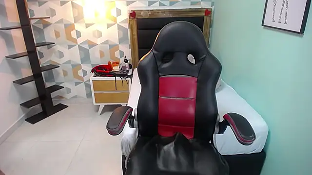 Snapshot of ARYAMORGAN1 chatting on February 20, 12:25 pm ARYAMORGAN1 online show from February 20, 12:25 pm