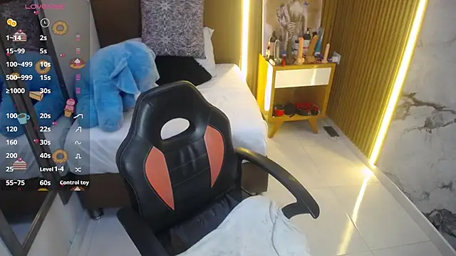 Snapshot of ARYAMORGAN1 chatting on November 1, 3:08 am ARYAMORGAN1 online show from November 1, 3:08 am