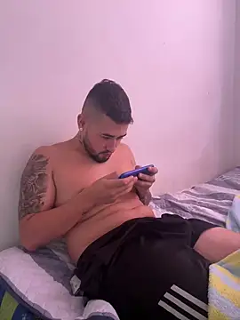 Snapshot of miia-liiam chatting on January 14, 3:15 pm miia-liiam online show from January 14, 3:15 pm