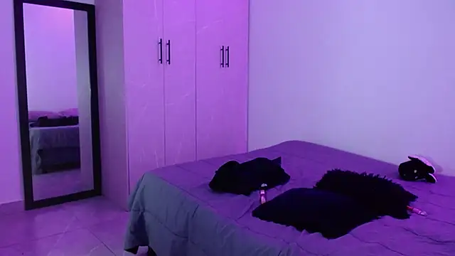 miia-liiam online show from April 12, 6:07 am