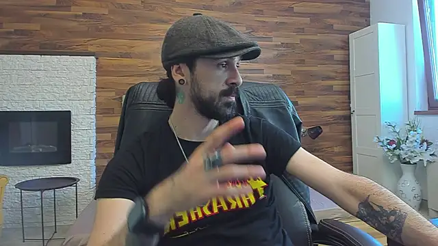 AxelColton online show from November 3, 11:33 am