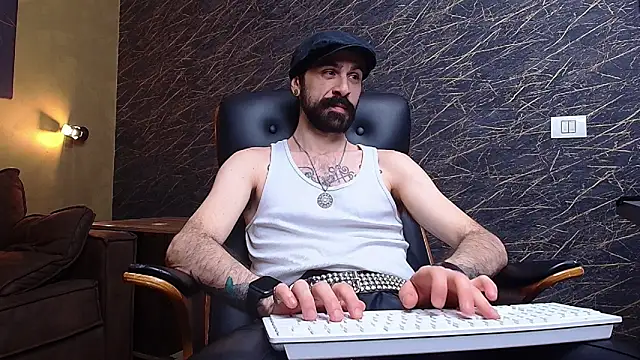 AxelColton online show from January 12, 11:26 am