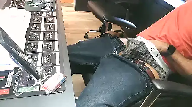 Snapshot of Nil_Talreja chatting on February 4, 8:35 am Nil Talreja online show from February 4, 8:35 am