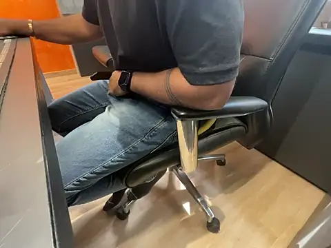 Nil Talreja online show from December 18, 9:04 am