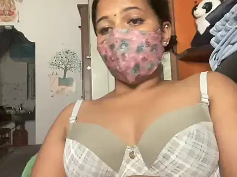 Tamil Sanjana  online show from October 5, 6:17 pm