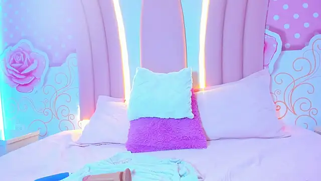 Lily Martinez online show from January 26, 2:03 am