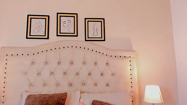 ashly  ms online show from October 4, 6:28 pm