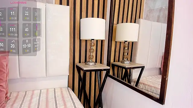 Samantha Good online show from November 17, 12:00 pm