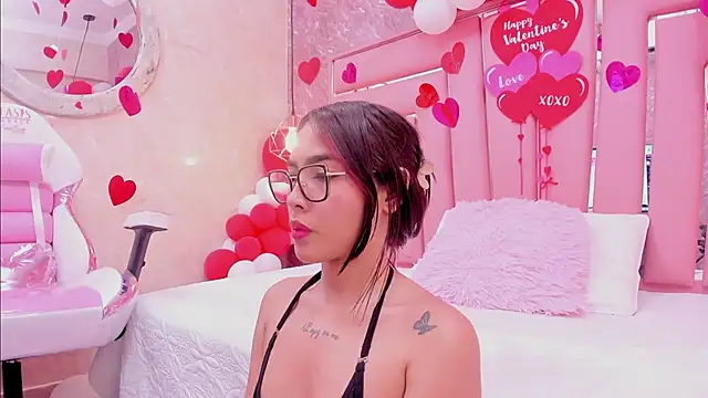 SEXY HOTTIE   online show from February 20, 6:46 pm