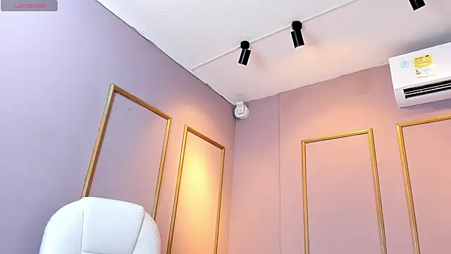 PerlaPreciosa online show from March 1, 6:57 am