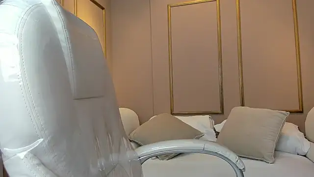 PerlaPreciosa online show from September 19, 4:03 am