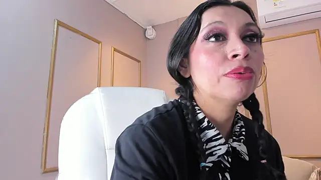 PerlaPreciosa online show from November 23, 4:01 am