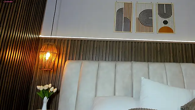 PerlaPreciosa online show from April 1, 4:02 am