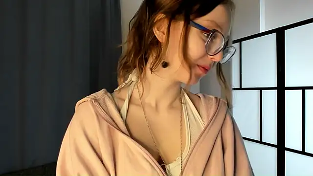 EIviaForland online show from December 27, 4:04 am