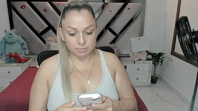 natalia5560 online show from November 10, 1:21 pm