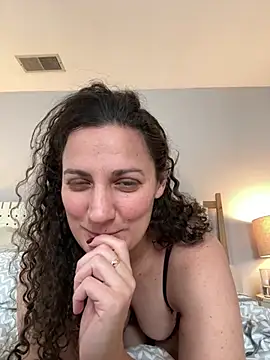 snarley33 online show from February 11, 6:02 pm