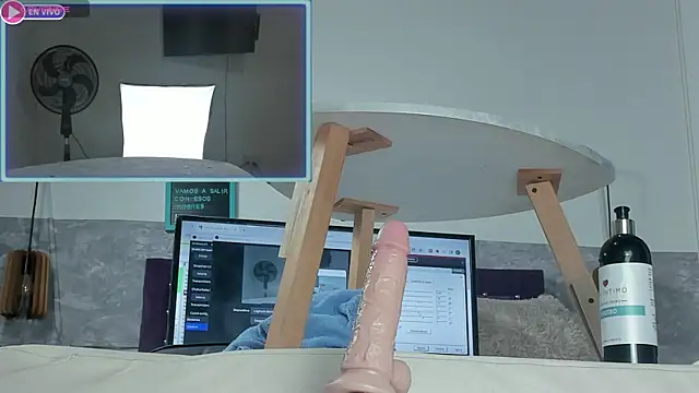 Little lili19 online show from January 12, 4:00 am