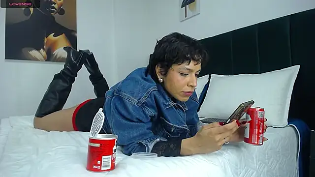 AbrilSonne online show from November 28, 10:23 pm