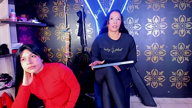 AbrilSonne online show from March 4, 1:06 pm