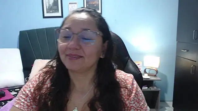 AngelRouss online show from March 6, 9:20 pm