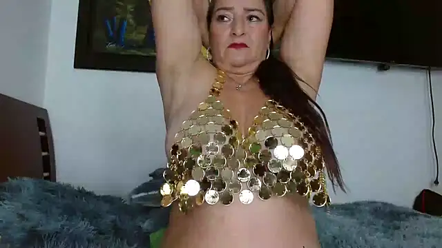 Snapshot of claudiaa_B chatting on March 15, 5:08 am claudiaa B online show from March 15, 5:08 am