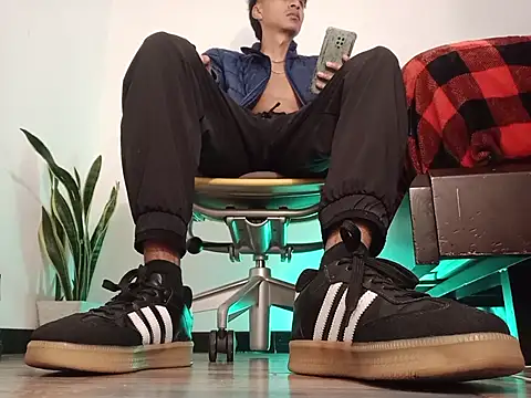 codysmith online show from November 18, 1:04 pm