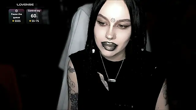 alexx succubus online show from May 2, 9:31 pm