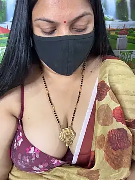 FlatVincy4 online show from November 17, 3:07 pm