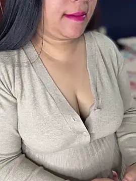 FlatVincy4 online show from December 4, 4:38 pm