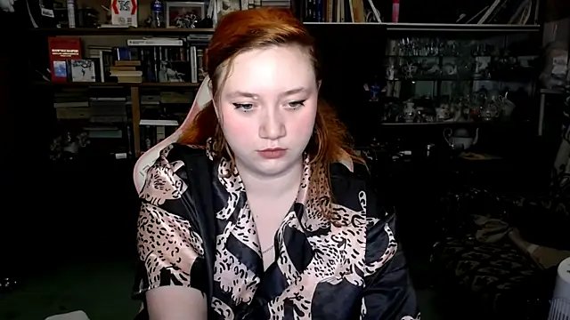 Snapshot of Bitchy_Lily chatting on October 9, 6:39 pm Bitchy Lily online show from October 9, 6:39 pm