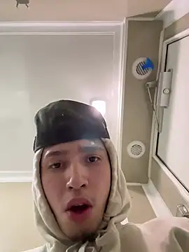 qbaby96 online show from February 27, 5:24 am