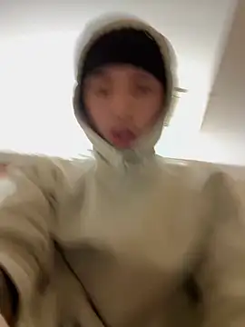 qbaby96 online show from March 7, 8:02 am