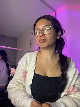 Rosita forever  online show from April 12, 1:27 pm