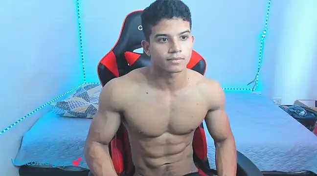 Snapshot of oliver_thompsson7 chatting on January 6, 6:41 pm oliver thompsson7 online show from January 6, 6:41 pm