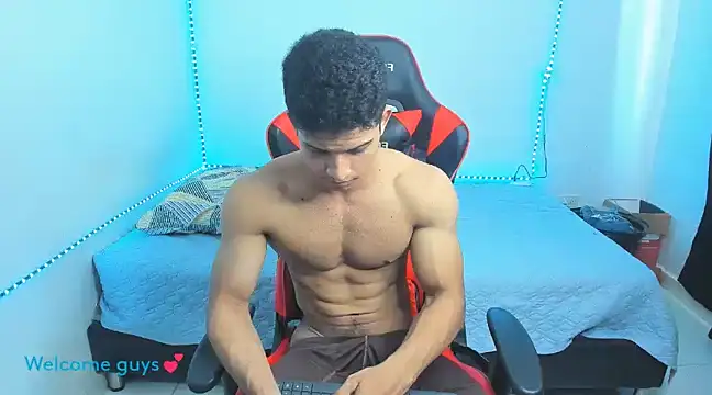 Snapshot of oliver_thompsson7 chatting on January 15, 8:16 pm oliver thompsson7 online show from January 15, 8:16 pm