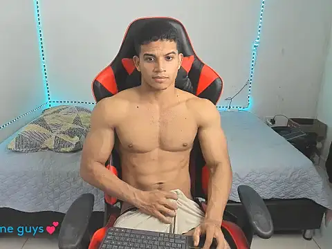 Snapshot of oliver_thompsson7 chatting on December 4, 1:59 am oliver thompsson7 online show from December 4, 1:59 am