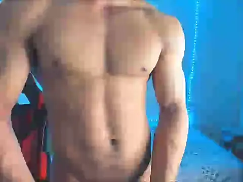 Snapshot of oliver_thompsson7 chatting on July 30, 3:38 am oliver thompsson7 online show from July 30, 3:38 am