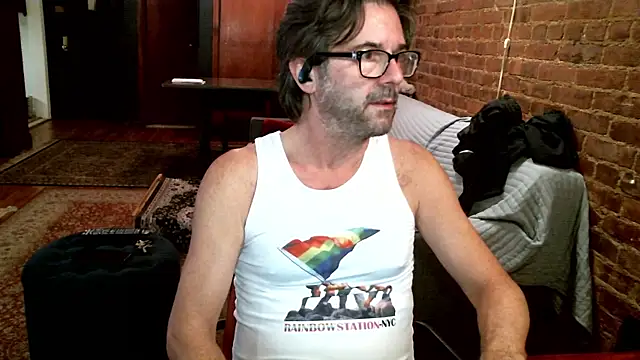 Johnny Bottoms online show from January 10, 3:36 pm