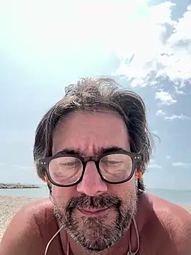 Johnny Bottoms online show from July 19, 3:49 pm