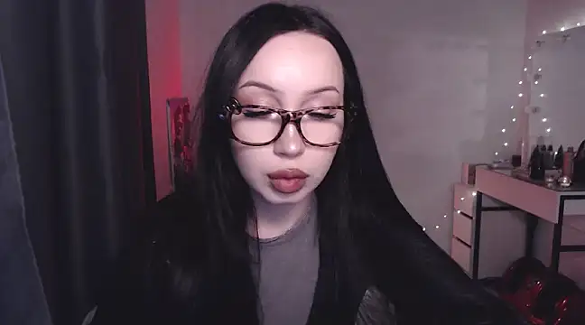 Snapshot of MoranaMissGod chatting on December 27, 9:43 pm MoranaMissGod online show from December 27, 9:43 pm